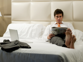 Booking a hotel by the hour: how it works
